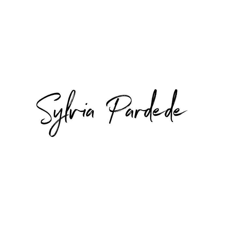 Sylvia Pardede Fashion Designer